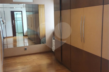 Casa à venda com 5 quartos, sendo 4 suítes, no condomínio Santa Teresa, Jundiaí - SP