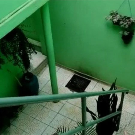 Casa Térrea à venda com 6 quartos em Jardim Rosana, São Paulo, SP