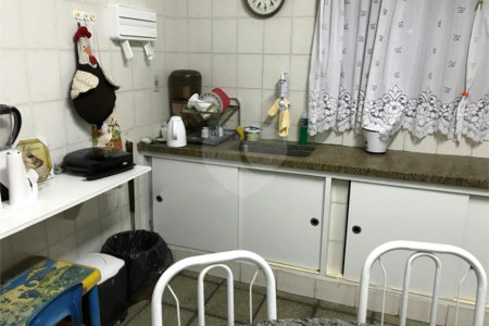 Chácara à venda com 4 quartos, sendo 1 suíte,  em Monterrey, Louveira, SP