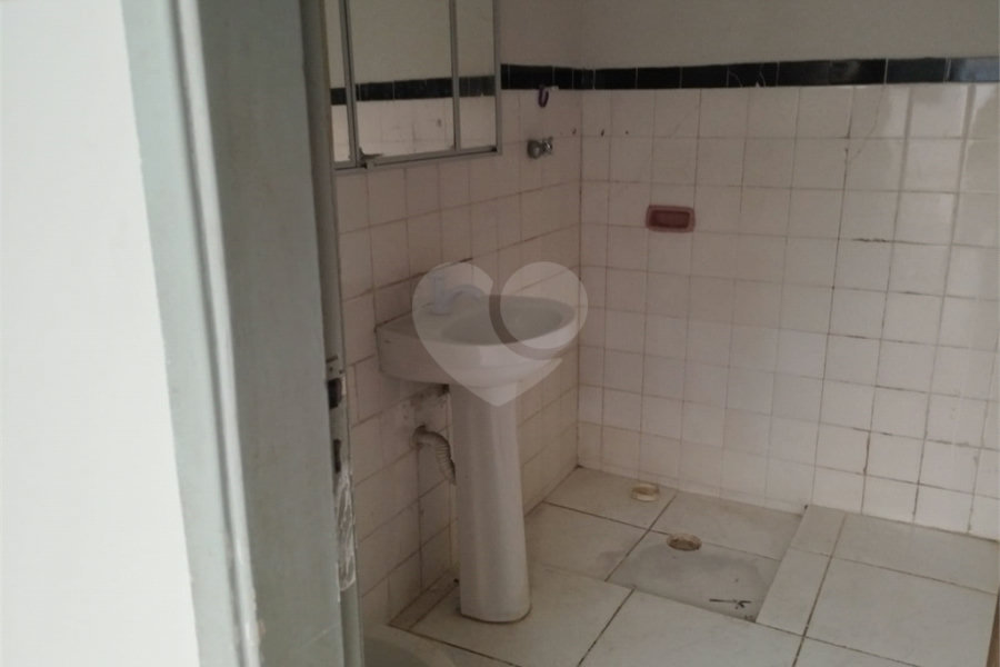 Casa Térrea à venda com 2 quartos em Parque Vitória, São Paulo, SP