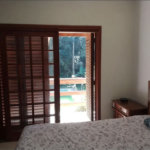 Casa à venda com 4 quartos, sendo 1 suíte, no condomínio Quinta da Cachoeira, Embu das Artes - SP