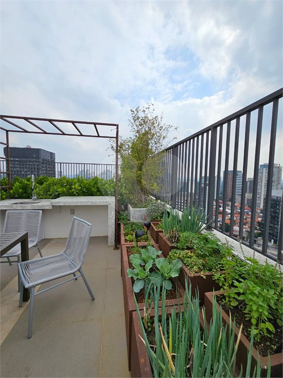 Apartamento à venda ou para alugar com 1 quarto em Pinheiros, São Paulo, SP