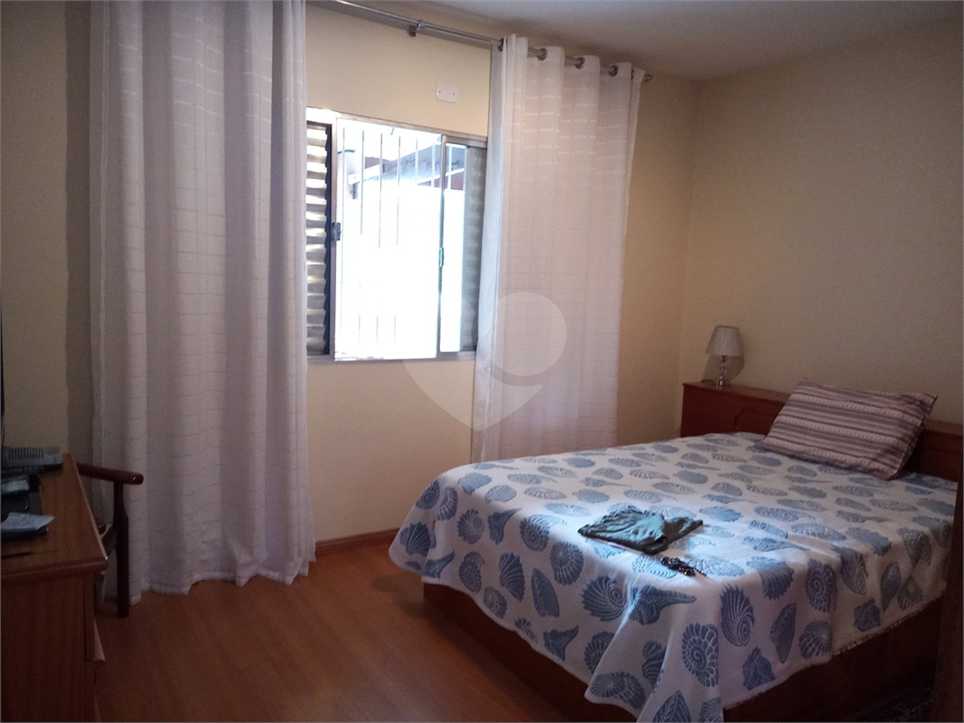 Sobrado à venda com 4 quartos em Horto, São Paulo, SP