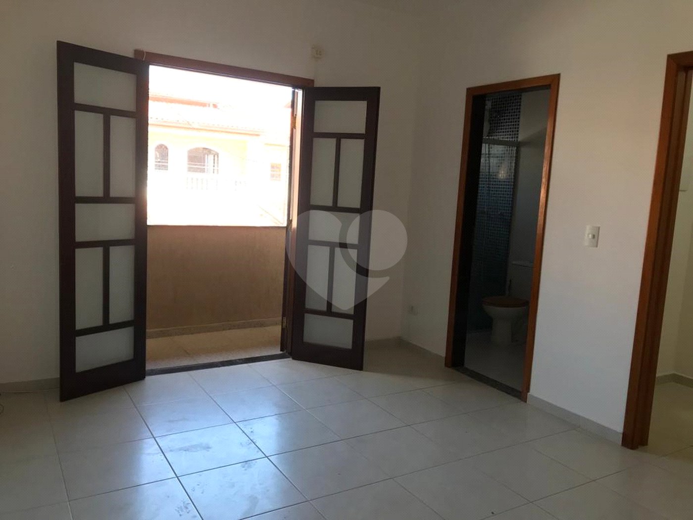 Casa à venda com 2 quartos, sendo 1 suíte, em Loteamento Residencial Vista Linda, São José dos Campos, SP