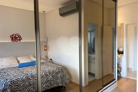 Apartamento à venda com 3 quartos, sendo 1 suíte, em Vila Andrade, São Paulo, SP