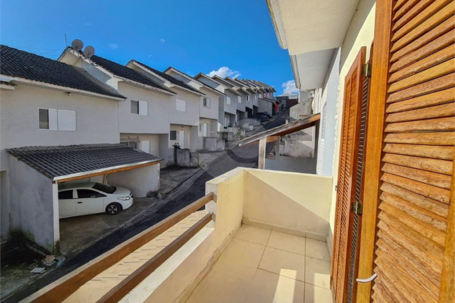 Casa à venda com 2 quartos no condomínio Villagio dos Pinhais, Pinhalzinho - SP