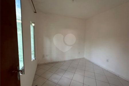 Casa à venda com 1 quarto, sendo 3 suítes,  em Outerio da Glória, Porto Seguro, BA
