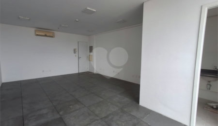 Sala à venda em Chácara Santo Antônio, São Paulo, SP