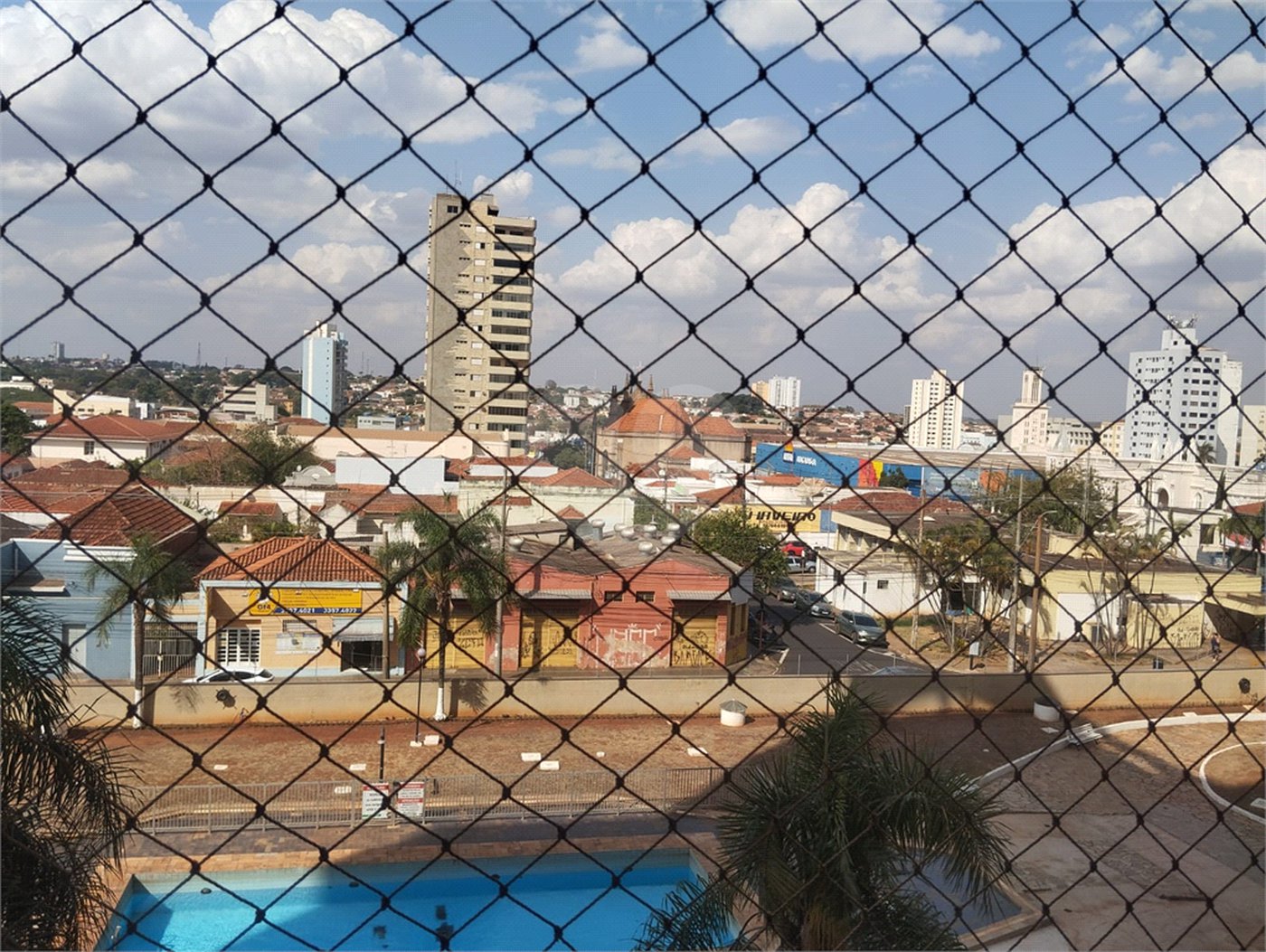 Apartamento à venda com 3 quartos, sendo 1 suíte, no Centro, Araraquara, SP