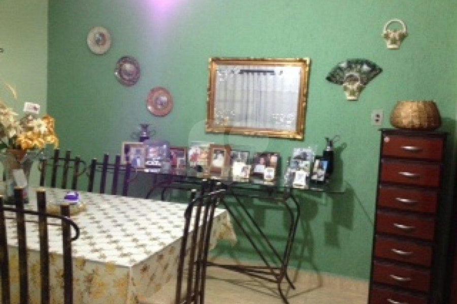 Casa Térrea à venda com 4 quartos, sendo 1 suíte, em Parque Mandaqui, São Paulo, SP