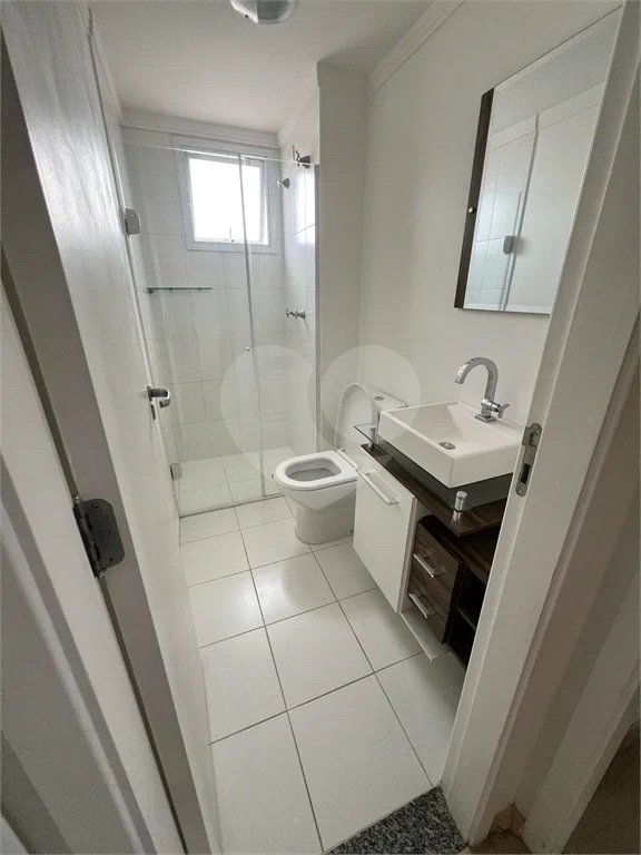 APARTAMENTO de 2 quartos (1 suíte) á venda em Santo André, 75m², 2 garagens fixas e cobertas, é entrar e morar!