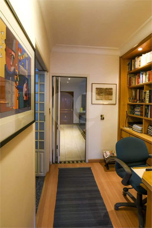 Apartamento à venda com 3 quartos, sendo 1 suíte, em Jardim Paulista, São Paulo, SP
