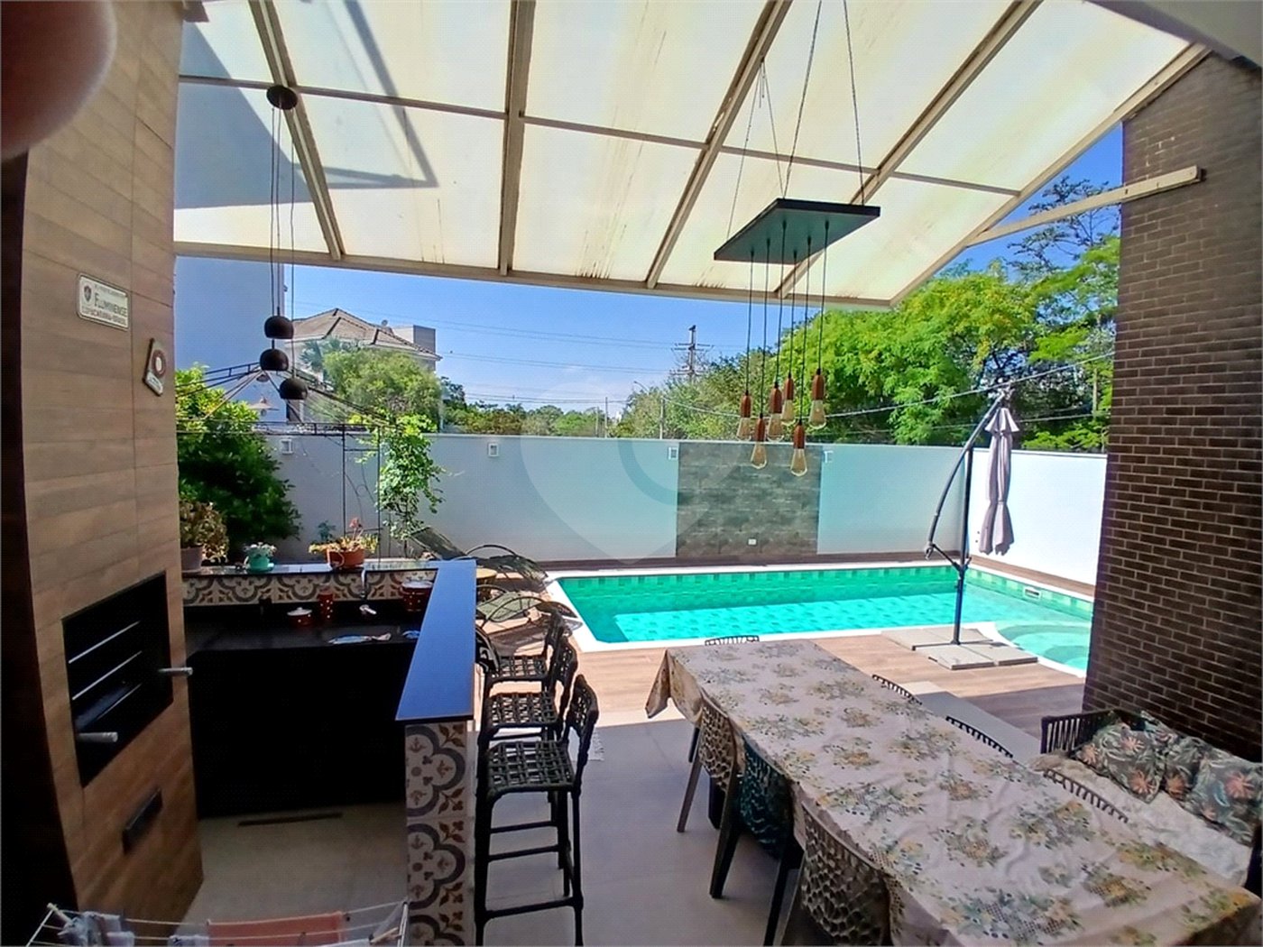 Casa à venda com 3 suítes no condomínio Golden Park Residence, Sorocaba - SP