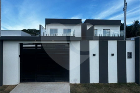 Casa à venda com 3 quartos, sendo 1 suíte, no condomínio Parque Guará, Rio de Janeiro - RJ