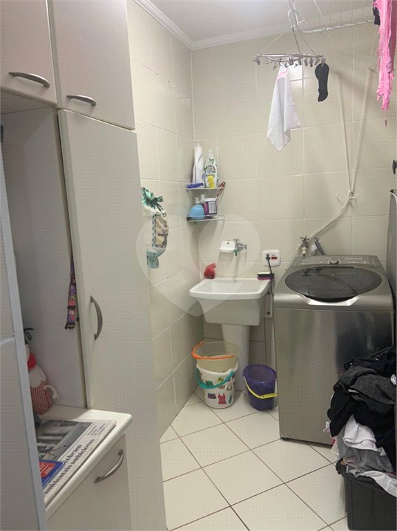Casa à venda com 3 quartos, sendo 1 suíte, no condomínio Traituba, São Paulo - SP
