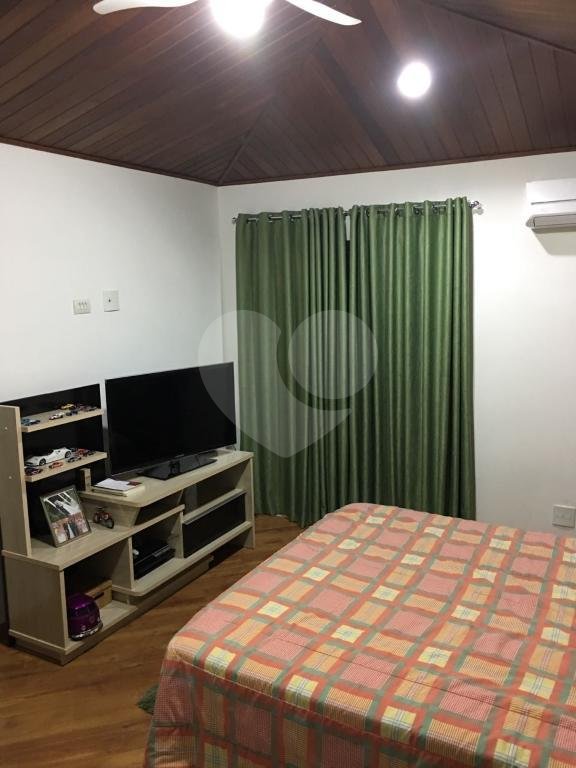 Casa à venda com 3 suítes no condomínio Alpes Caieras, Caieiras - SP