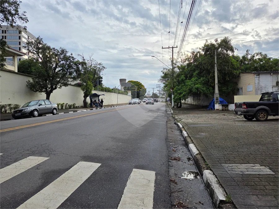 Área nobre COMERCIAL no entorno do centro de Atibaia.