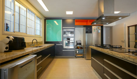 Casa à venda com 3 quartos, sendo 1 suíte,  em Brooklin, São Paulo, SP