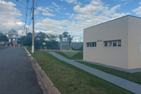 Casa à venda com 3 quartos, sendo 1 suíte,  no condomínio Gardenville, Itu - SP