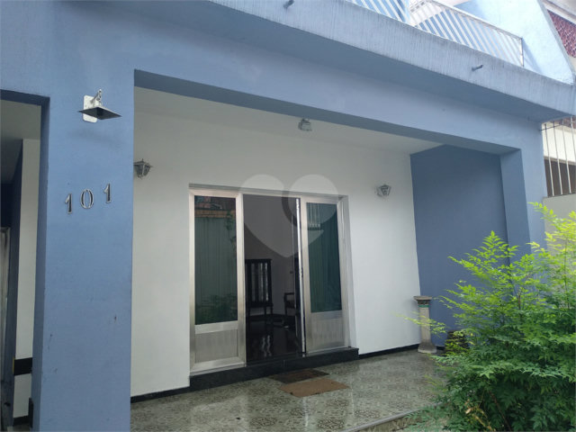 Sobrado à venda com 3 quartos, sendo 1 suíte,  em Vila Mascote, São Paulo, SP