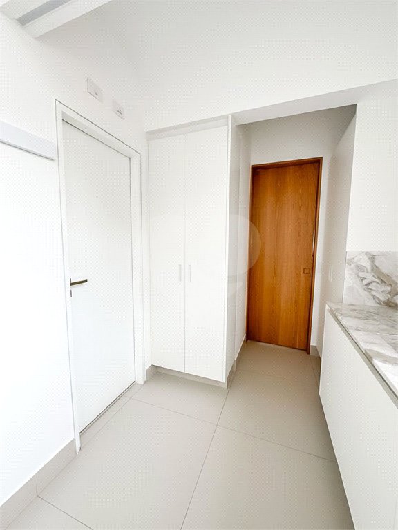 Apartamento à venda com 4 suítes em Vila Cordeiro, São Paulo, SP