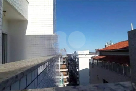 Cobertura à venda com 4 quartos, sendo 2 suítes,  em Algodoal, Cabo Frio, RJ