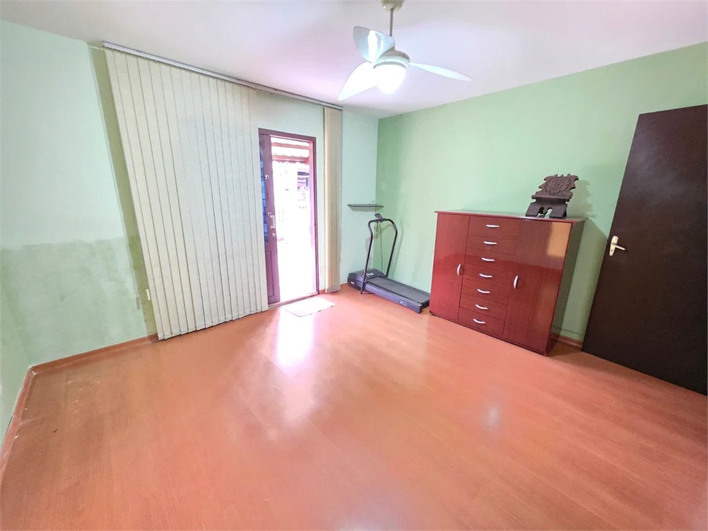 Sobrado à venda com 3 quartos em Rio Pequeno, São Paulo, SP