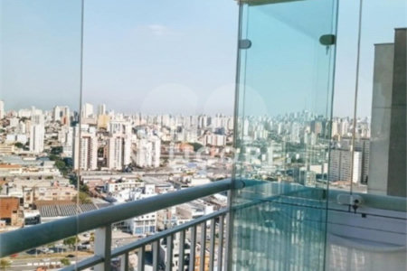 Apartamento à venda no Brás, 1 quarto, varanda, garagem, semimobiliado