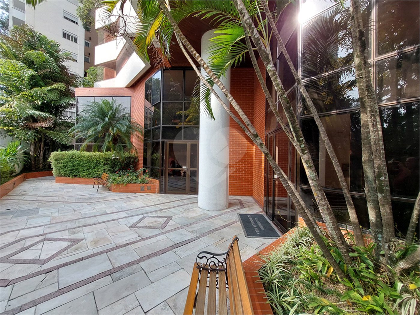 Apartamento á venda 3 dormitórios Vila Andrade, São Paulo - SP