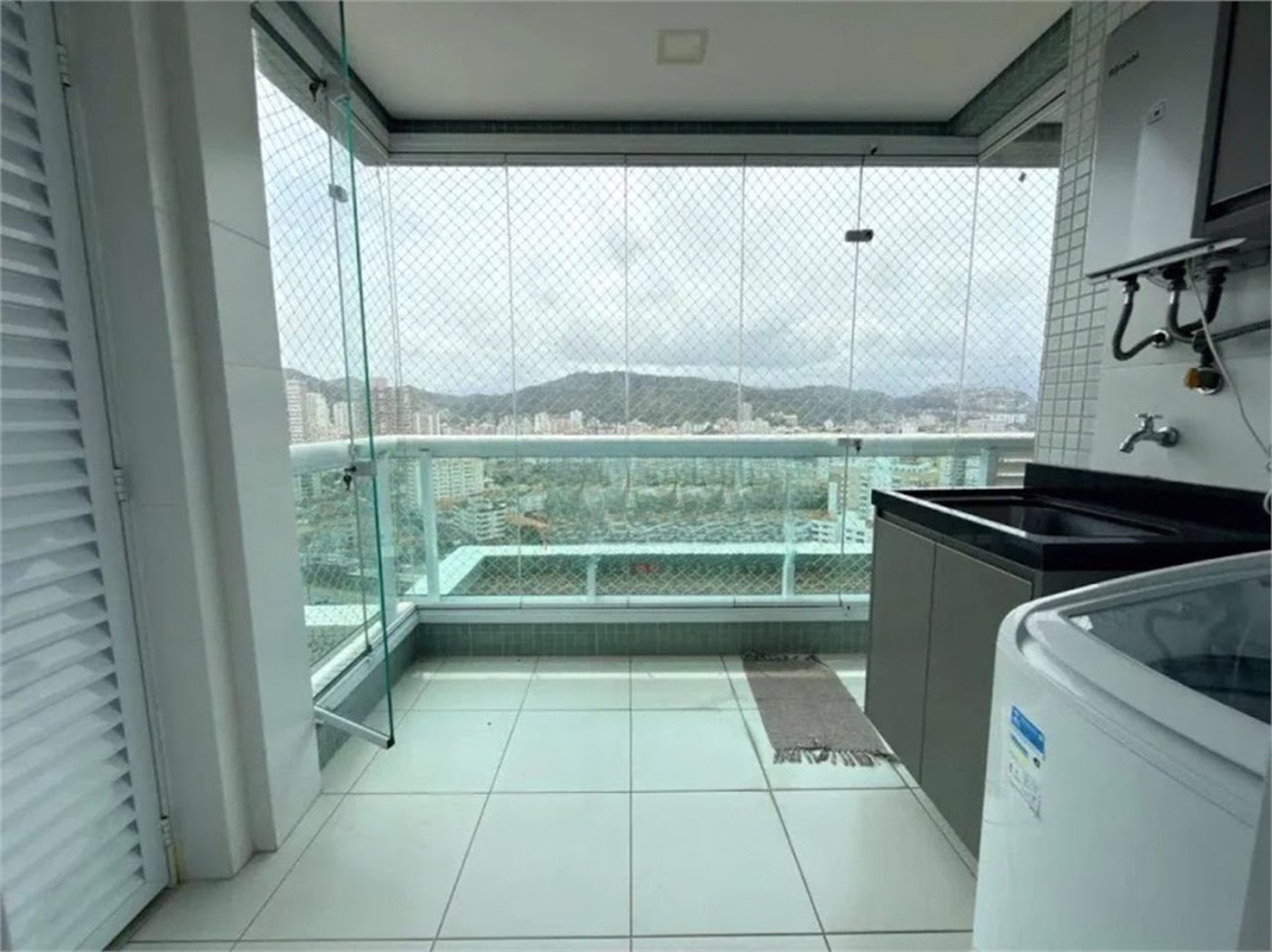 Apartamento com 4 dormitórios à venda, 179 m² por R$ 2.500.000,00 - Gonzaga - Santos/SP