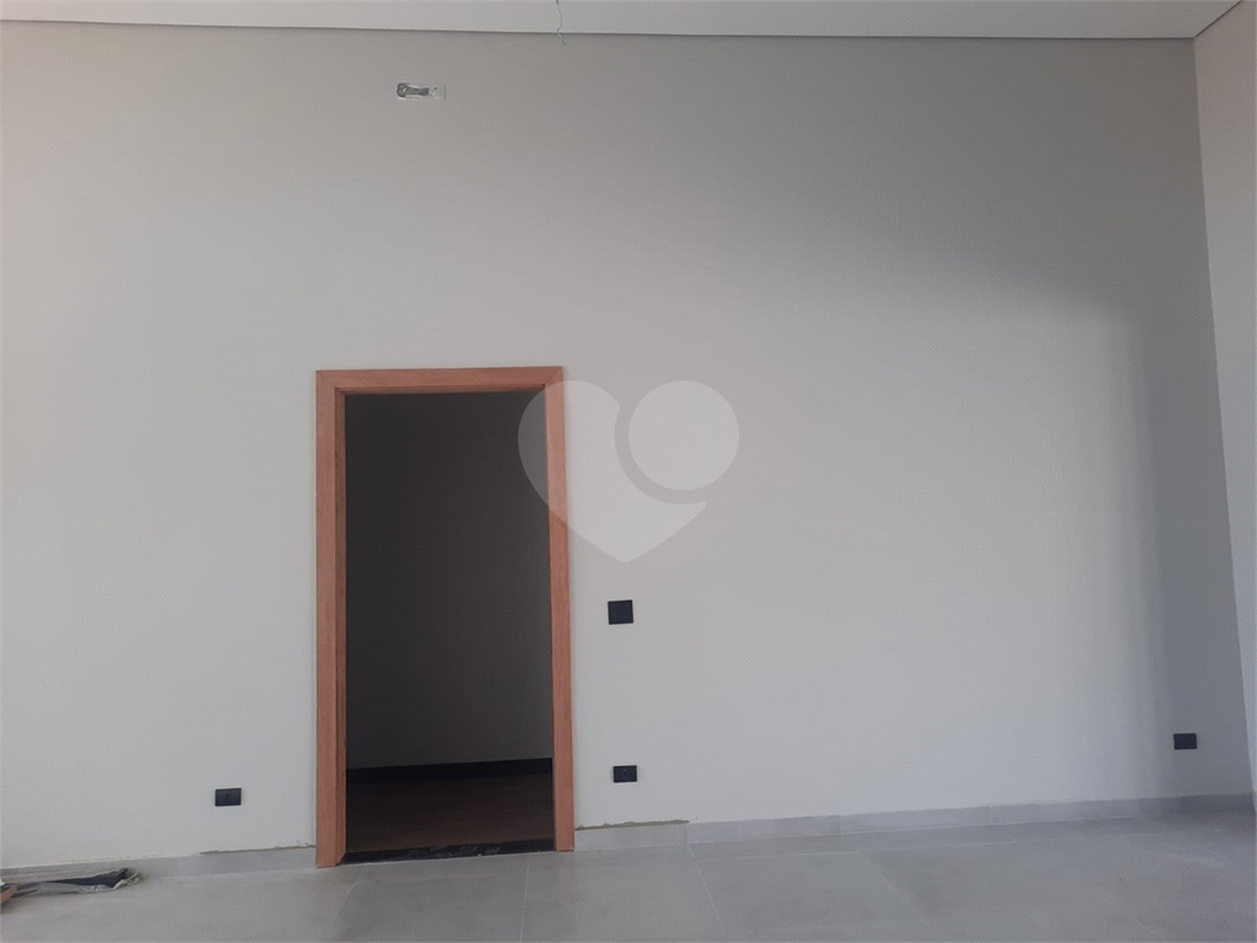 Casa à venda com 3 suítes no condomínio Alphaville 4, Votorantim - SP