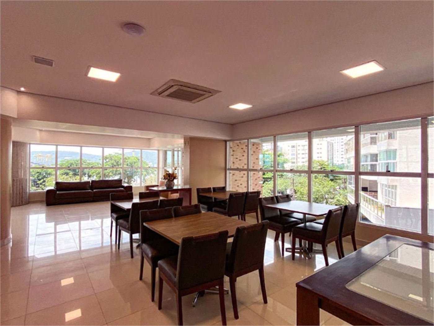 Apartamento com 3 dormitórios à venda, 125 m² por R$ 1.700.000,00 - Ponta da Praia - Santos/SP
