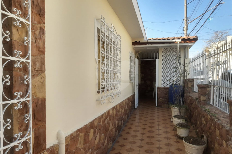 Casa à venda com 5 quartos, sendo 2 suítes, em Santana, São Paulo, SP