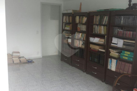Casa à venda com 3 suítes em Jardim Franca, São Paulo, SP