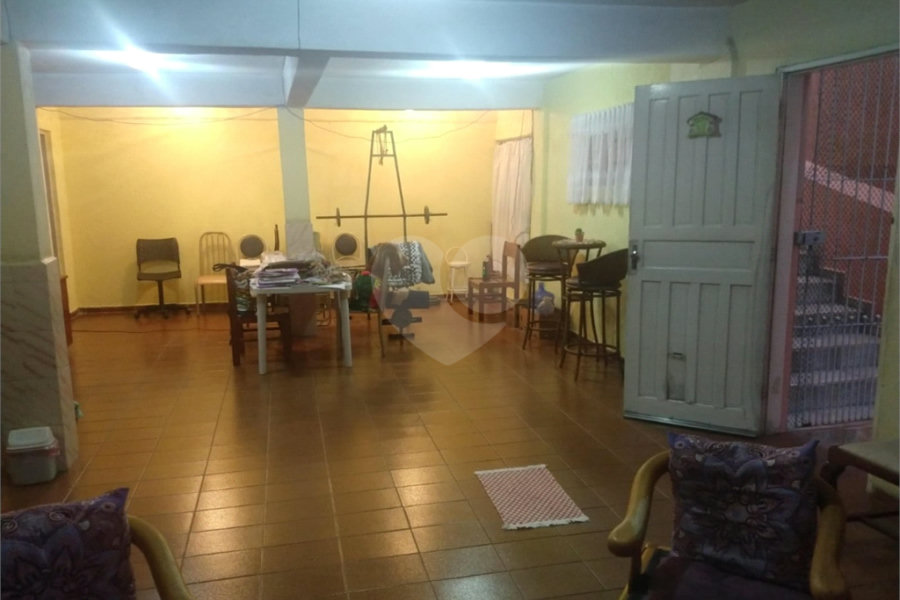Casa Térrea à venda com 9 quartos, sendo 1 suíte, em Freguesia do Ó, São Paulo, SP