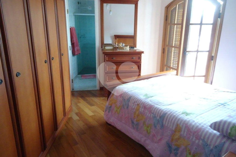Sobrado à venda com 3 quartos, sendo 1 suíte, em Jardim Virginia Bianca, São Paulo, SP
