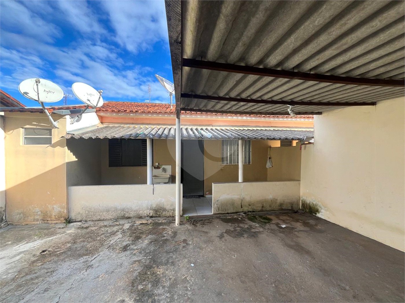 Casa à venda com 1 suíte em Vila Carolina, Itapetininga, SP
