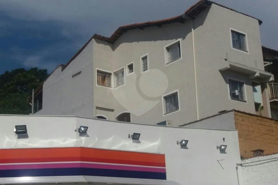 Sobrado à venda com 3 quartos, sendo 1 suíte,  em Tremembé, São Paulo, SP