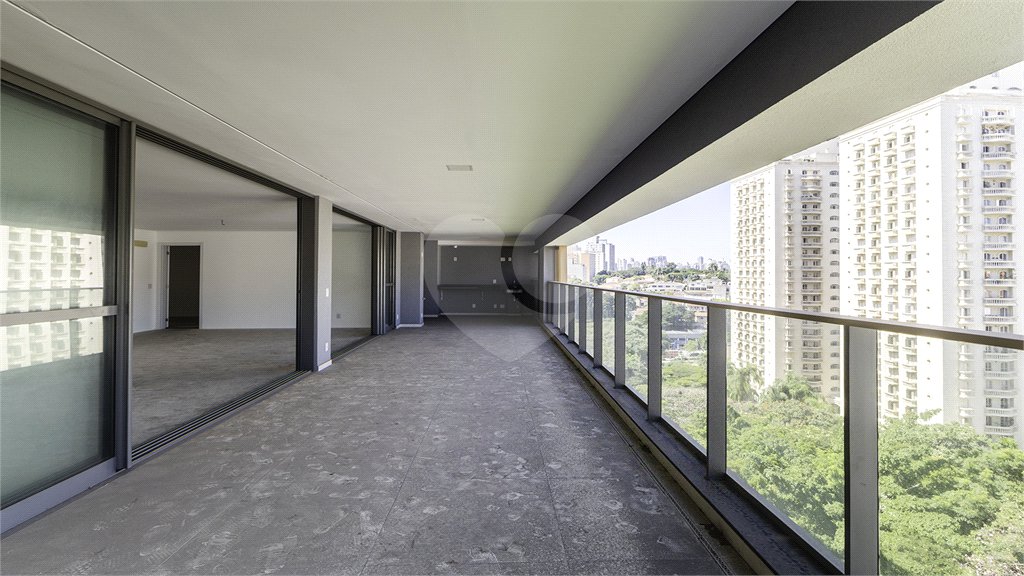 Apartamento à venda com 4 quartos, sendo 3 suítes, em Perdizes, São Paulo, SP