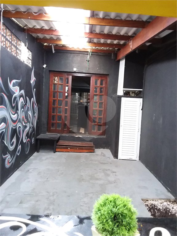 Sobrado à venda com 3 quartos em Moema, São Paulo, SP
