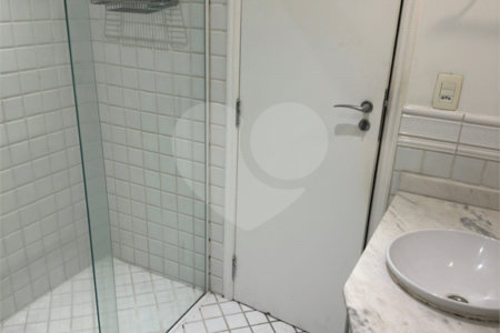 Apartamento à venda com 3 quartos, sendo 1 suíte,  em Jardim Paulistano, São Paulo, SP