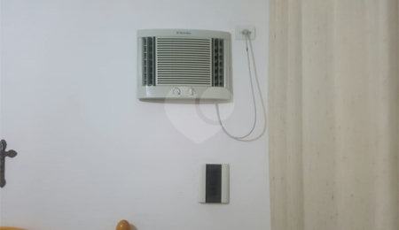 Sobrado à venda com 5 quartos, sendo 2 suítes, em Horto, São Paulo, SP