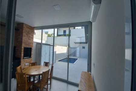 Casa à venda com 3 suítes no condomínio Piemonte, Indaiatuba - SP