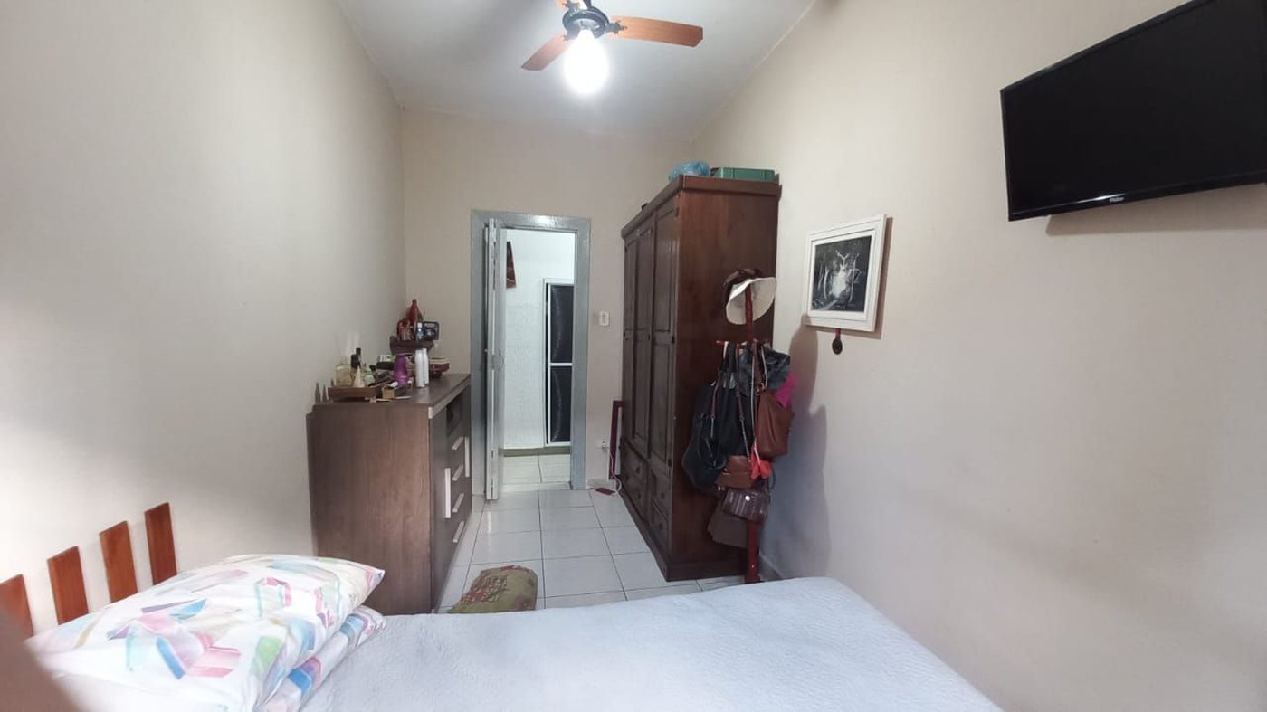 Casa com 2 dormitórios à venda, 100 m² por R$ 700.000,00 - Vila Guilhermina - Praia Grande/SP