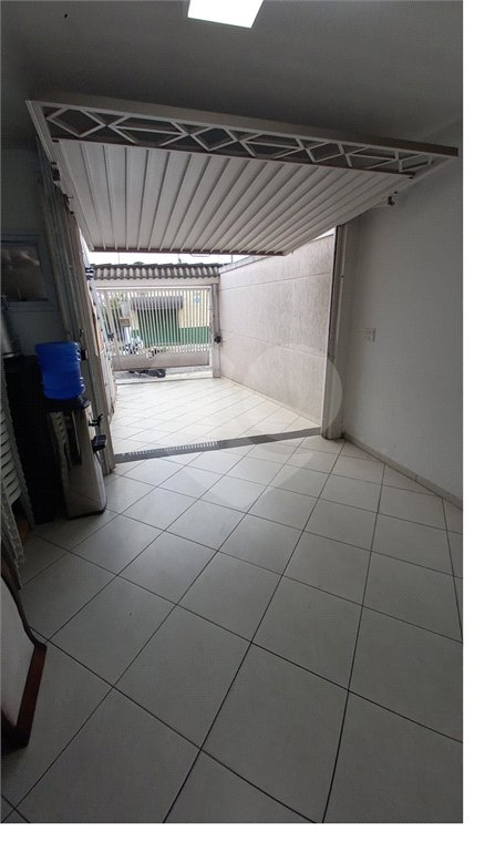 Sobrado à venda com 3 suítes em Vila Nivi, São Paulo, SP