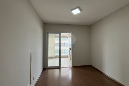 Apartamento para alugar com 3 quartos, sendo 1 suíte, em Barra Funda, São Paulo, SP