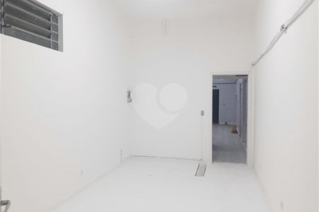 Casa com salão para Venda no Jardim Umarizal.