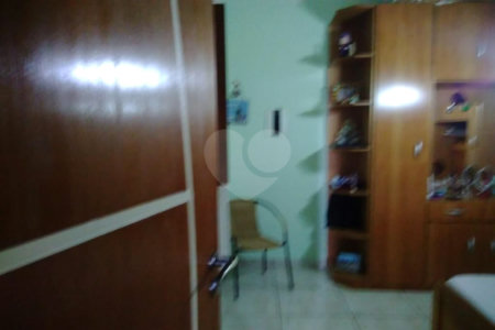 Casa à venda com 4 quartos, sendo 2 suítes, em Jardim Vila Galvão, Guarulhos, SP