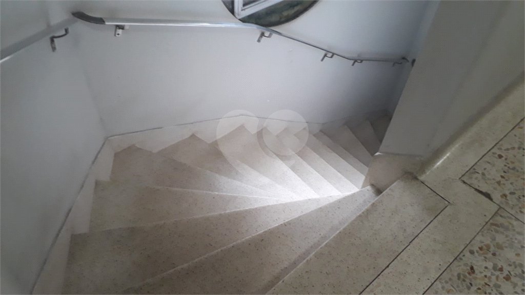 Venda apartamento 2 dormitórios, vaga de garagem fixa, lazer completo. Campo Belo. SP.