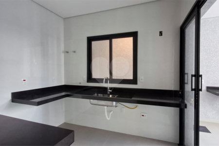 Casa à venda com 3 quartos, sendo 1 suíte, no condomínio Jardim Residencial Villagio Ipanema I, Sorocaba - SP